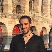 studente dell'università offre ripetizioni di fisica e matematica